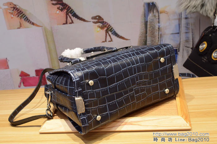 COACH蔻馳 海外代購 新款 女士鉚釘毛絨眼睛怪 小號貝殼包 怪獸風 22780  Chz1444
